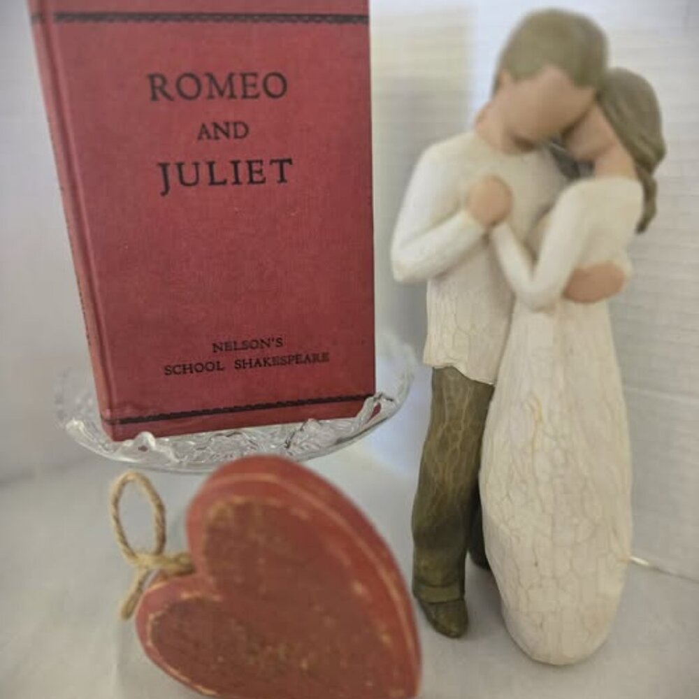 Willow Tree Figure Promise Man Woman embrace dancing no box